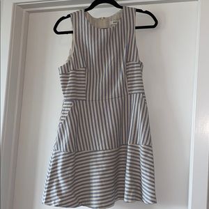 DO+BE white and blue pattern fit & flare dress